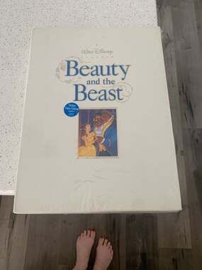 Walt Disney Classic Beauty and the Beast Deluxe Collector's Edition Sealed VHS S